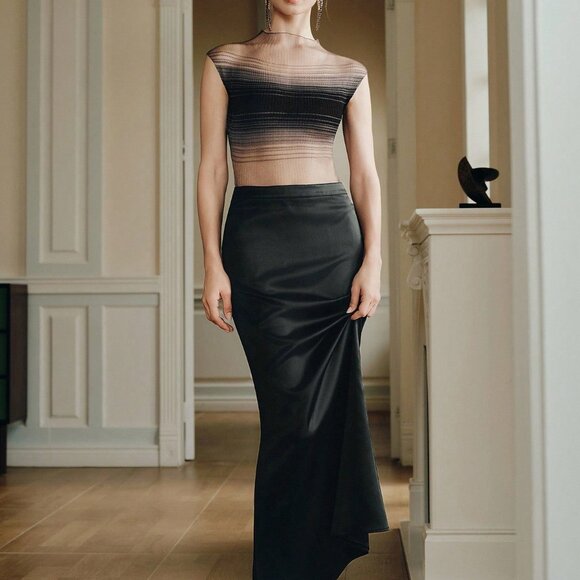 Black Casual Women's Ombre Semi-Sheer Elastic Fitted Short Sleeve T-Shirt Top - Picture 7 of 8